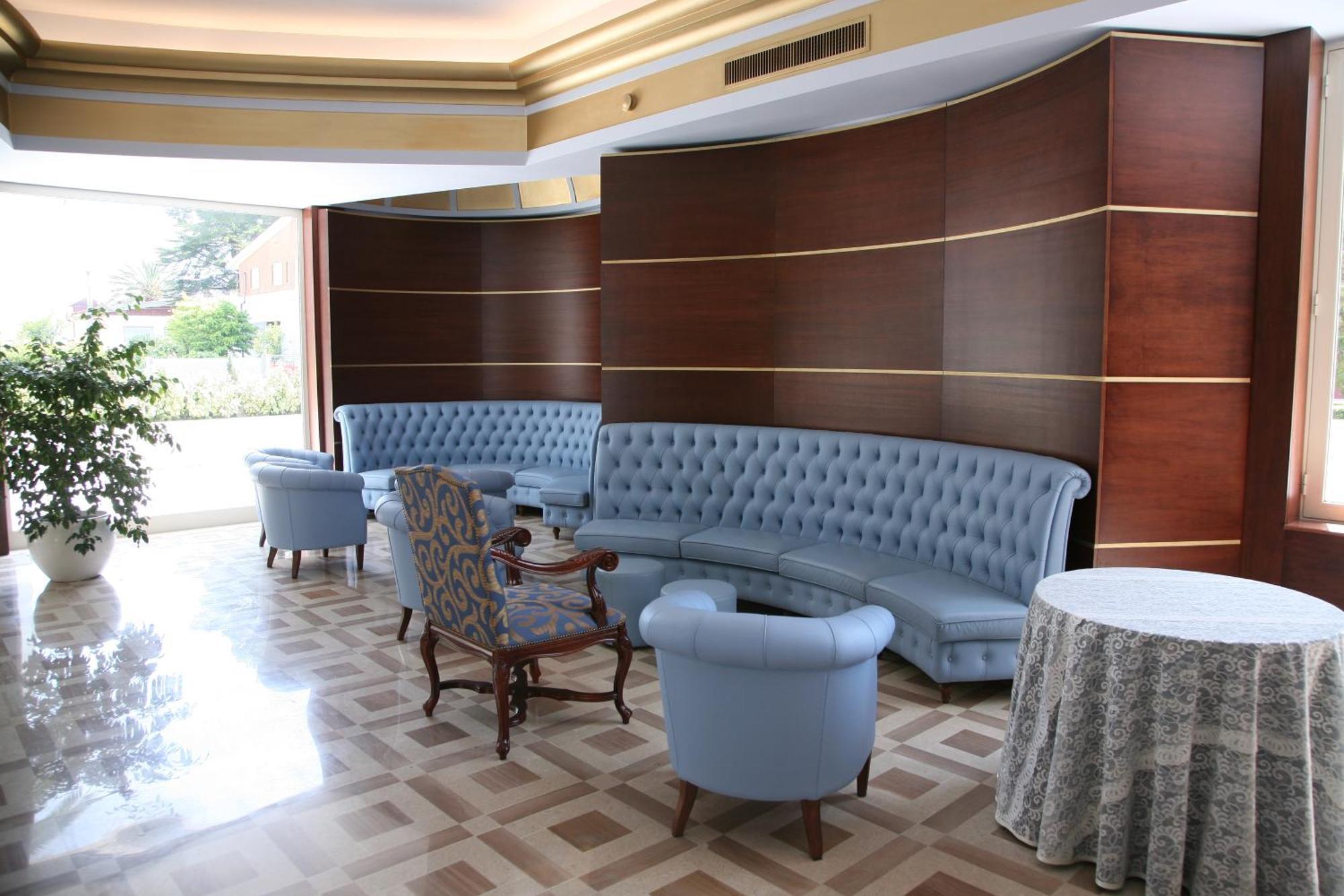 Hotel Royal Vasto Bagian luar foto